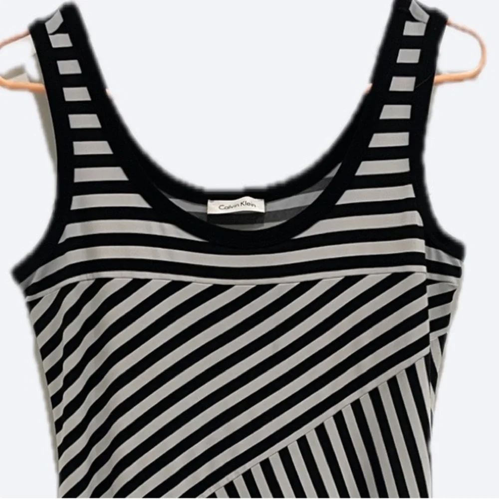 Calvin Klein Black & White Striped Sleeveless Maxi Dress 🔥 - Size Medium - Picture 8 of 16